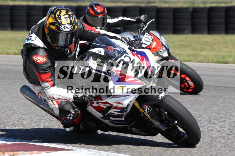 /Archiv-2025/48 25.08.2025 Cornu Master School ADR/rot-rouge/32